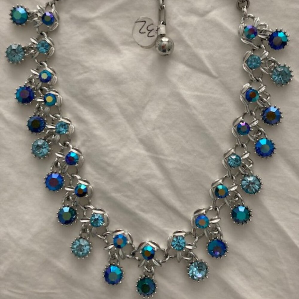 blue multi-faceted faux necklace